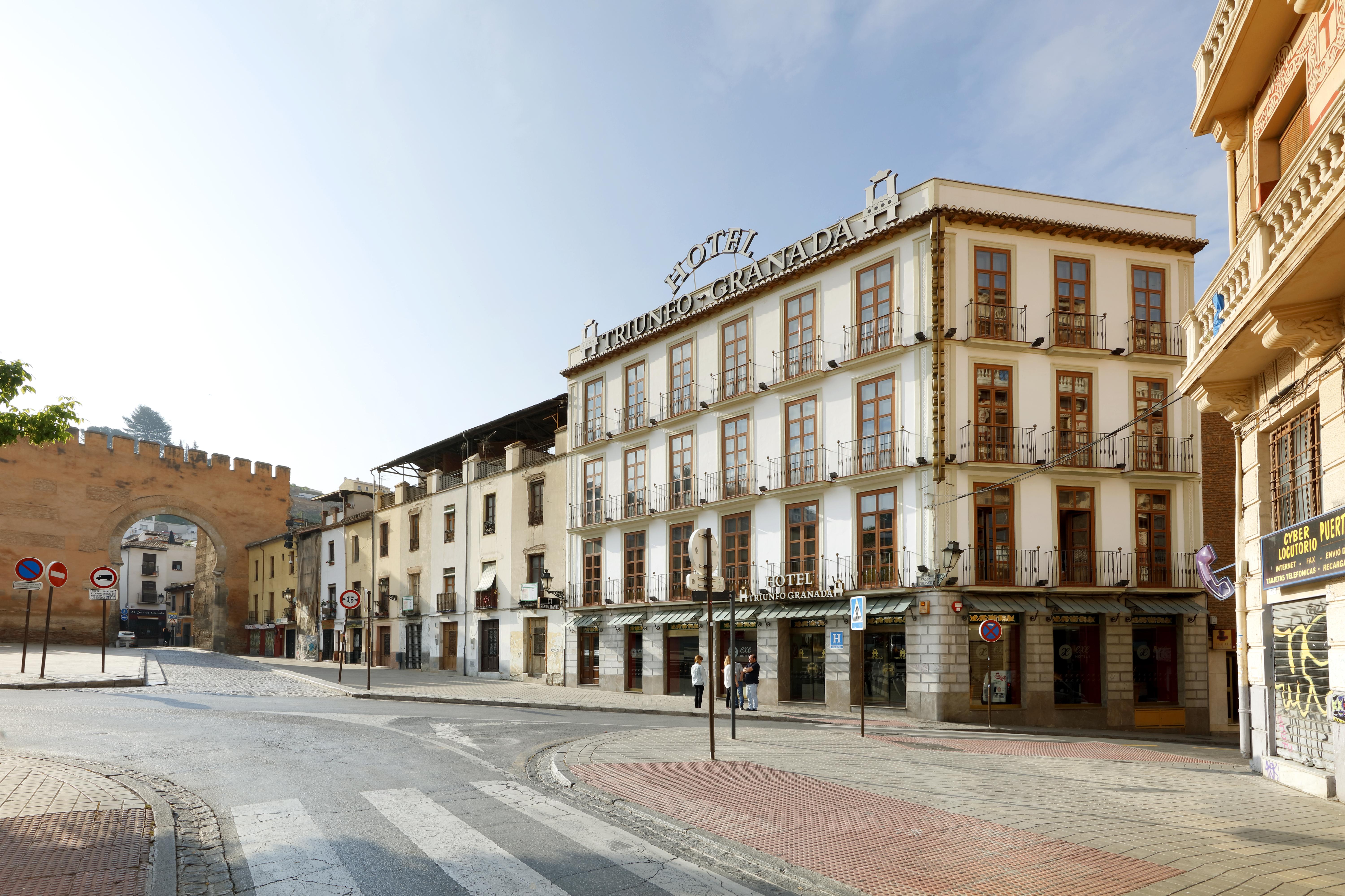 Hotel Exe Triunfo Granada Exterior foto