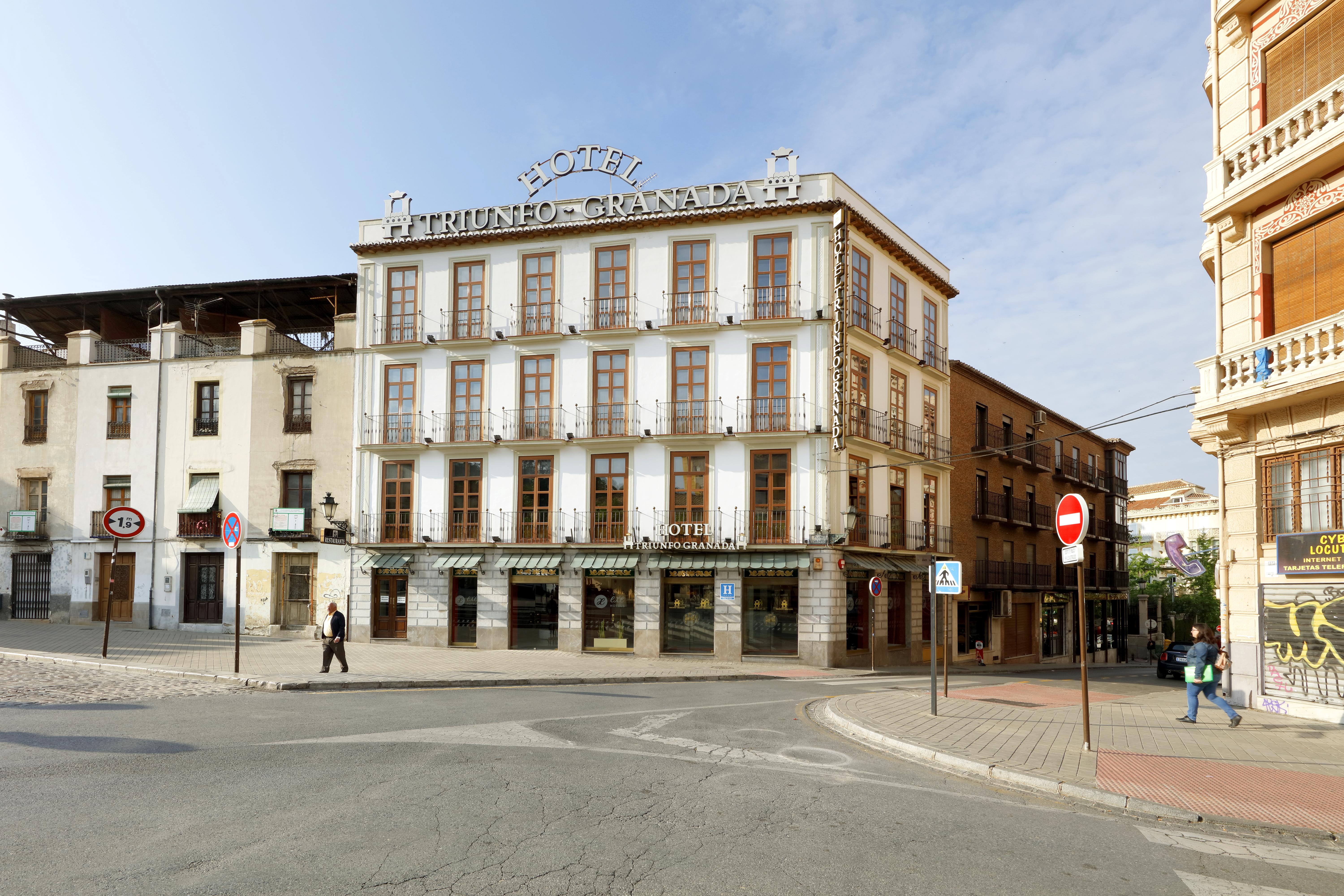 Hotel Exe Triunfo Granada Exterior foto